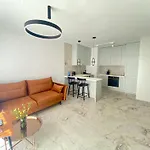 Srodowa 6 By Prestige דירה שצ'צ'ין