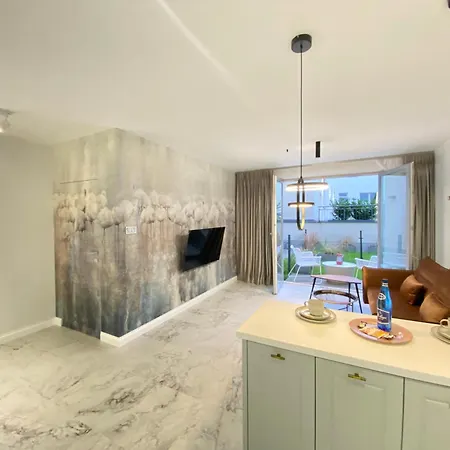 Srodowa 6 By Prestige