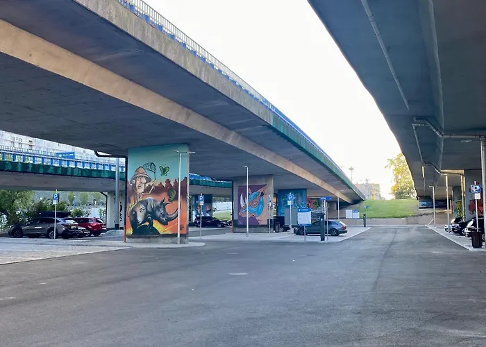 Srodowa 6 By Prestige